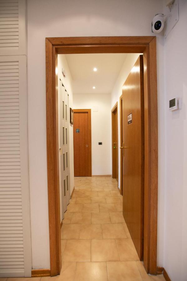Mirea'S Rooms Ascoli Piceno Exterior photo