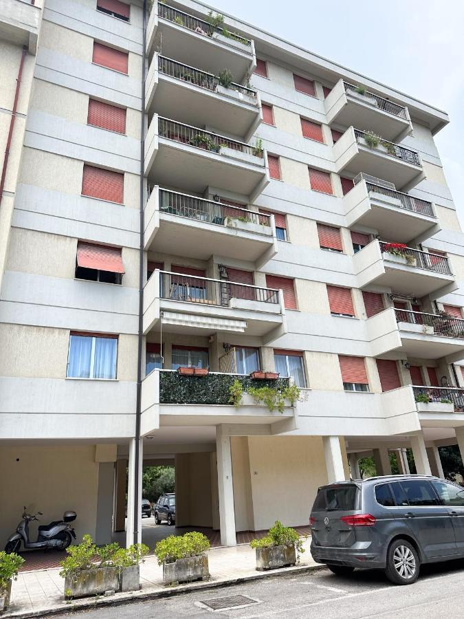 Mirea'S Rooms Ascoli Piceno Exterior photo